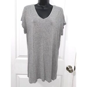 Incorruptible Love basic grey short sleeve